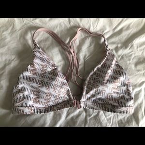 Strappy back yoga bra